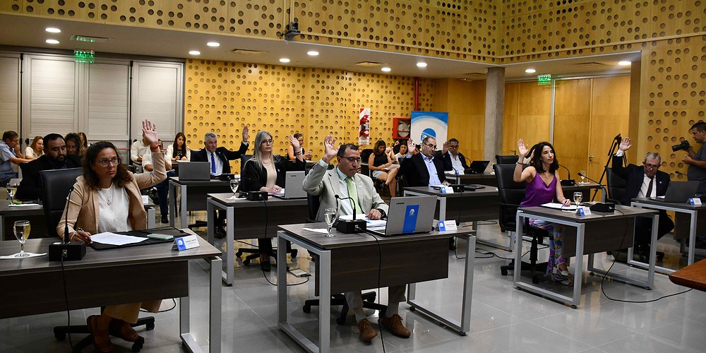El Presupuesto 2026 y una nueva normativa de Transporte Urbano marcaron la 22° sesión del Concejo Deliberante