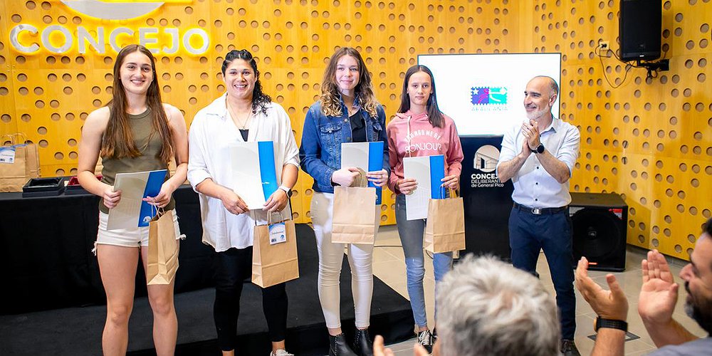 Reconocimiento a deportistas piquenses “Elegimos resaltar, visibilizar y poner en evidencia de toda la comunidad acciones positivas, en este caso de deportistas locales” dijo Daniel López