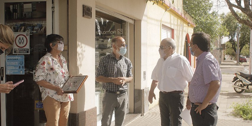 Reconocimiento a la armería Roasenda por los 100 años de su fundación